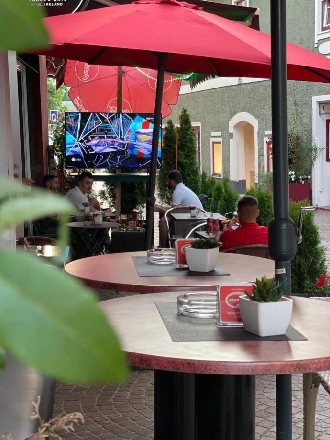 Hostel Lovely Rooms, City Center, Shared Bathroom, Windows To Corridor Villach Luaran gambar