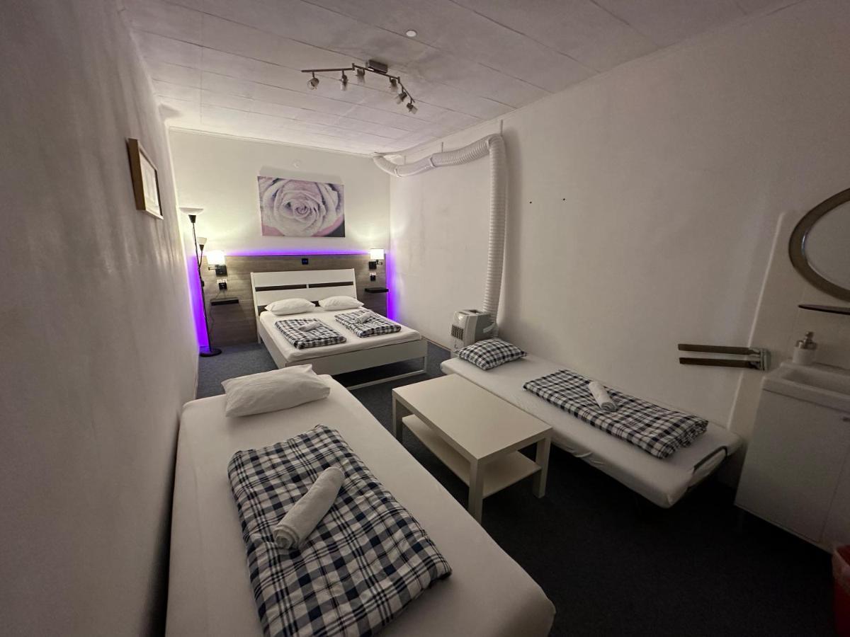 Hostel Lovely Rooms, City Center, Shared Bathroom, Windows To Corridor Villach Luaran gambar