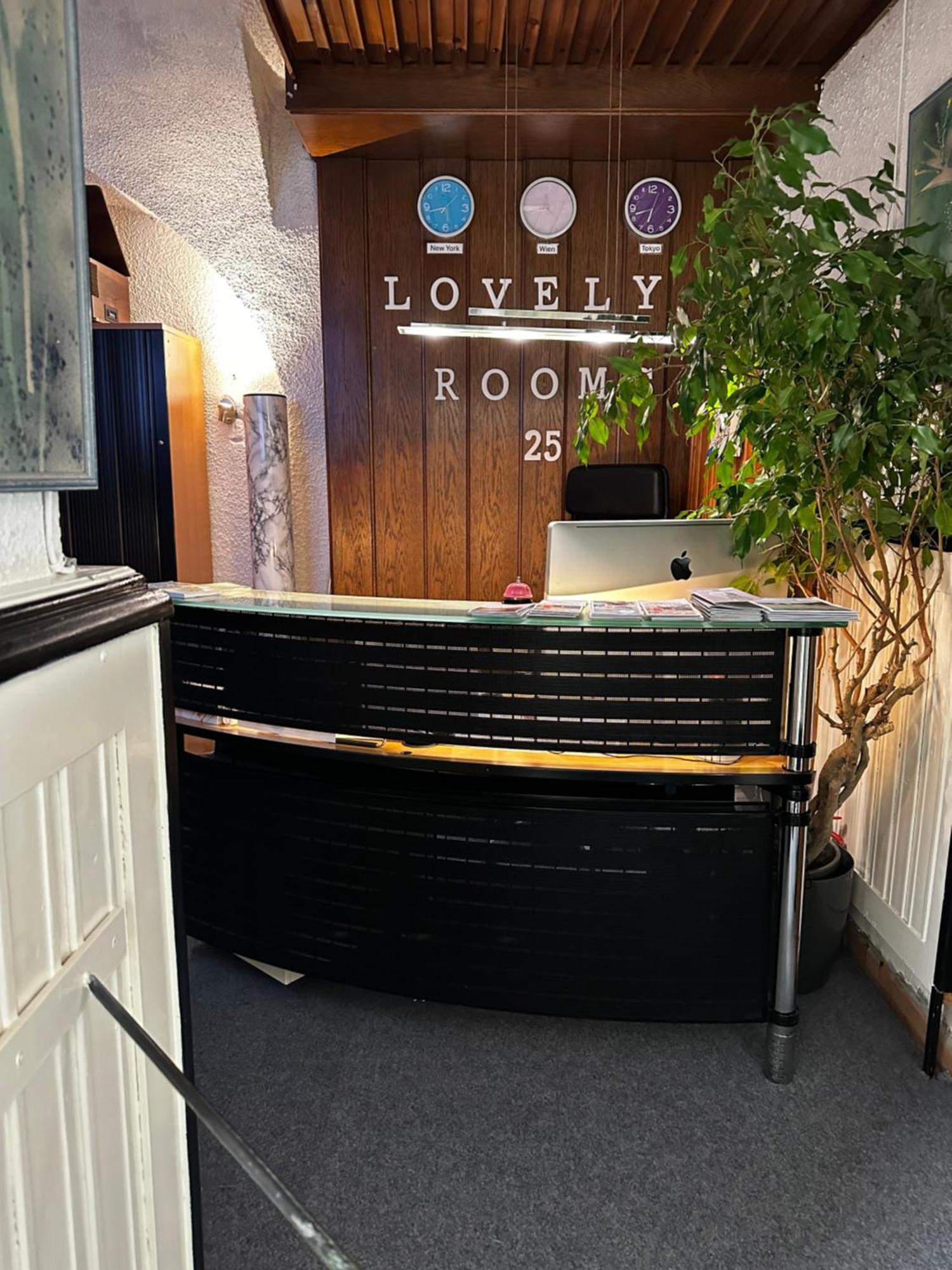 Hostel Lovely Rooms, City Center, Shared Bathroom, Windows To Corridor Villach Luaran gambar