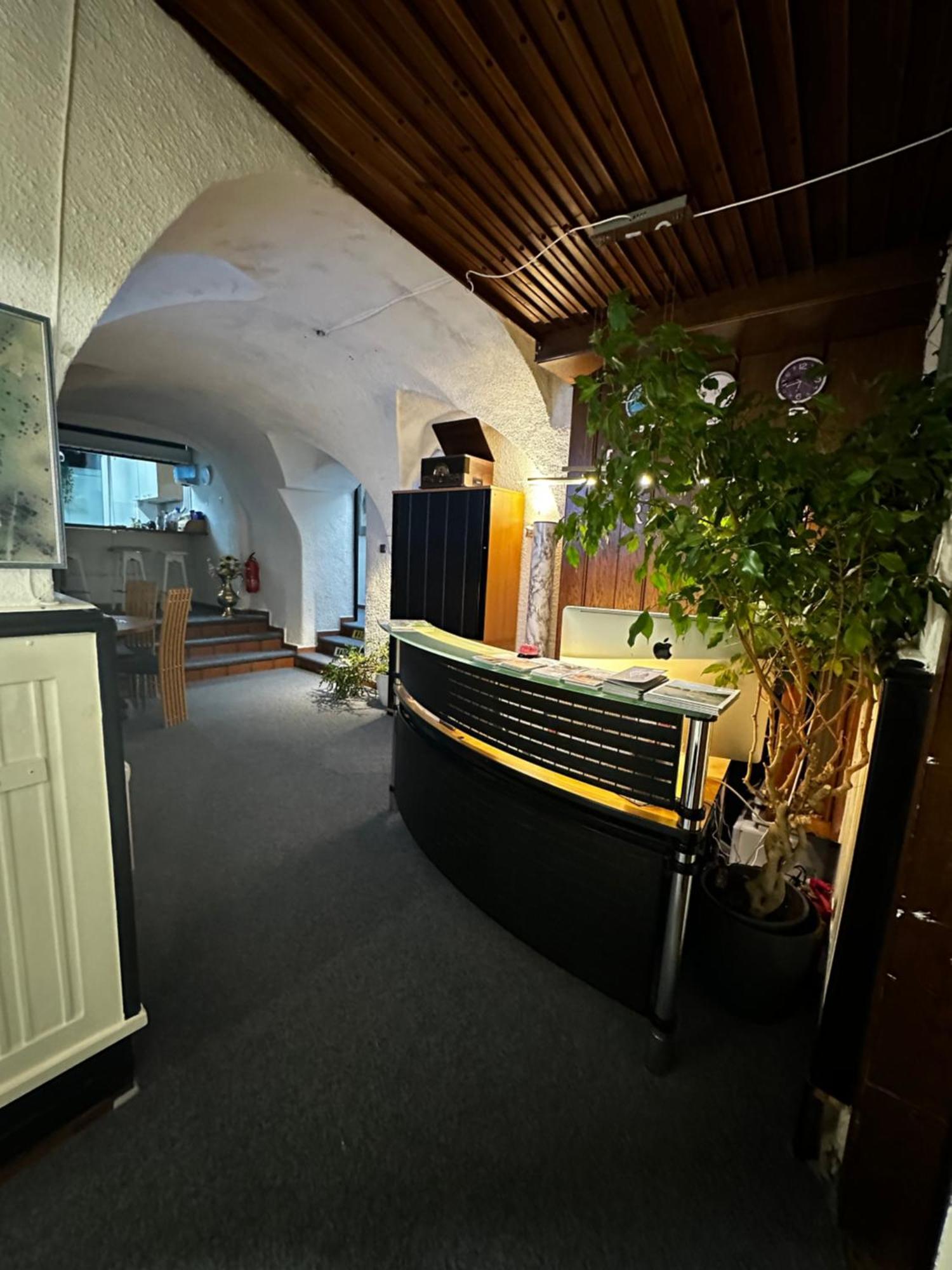 Hostel Lovely Rooms, City Center, Shared Bathroom, Windows To Corridor Villach Luaran gambar