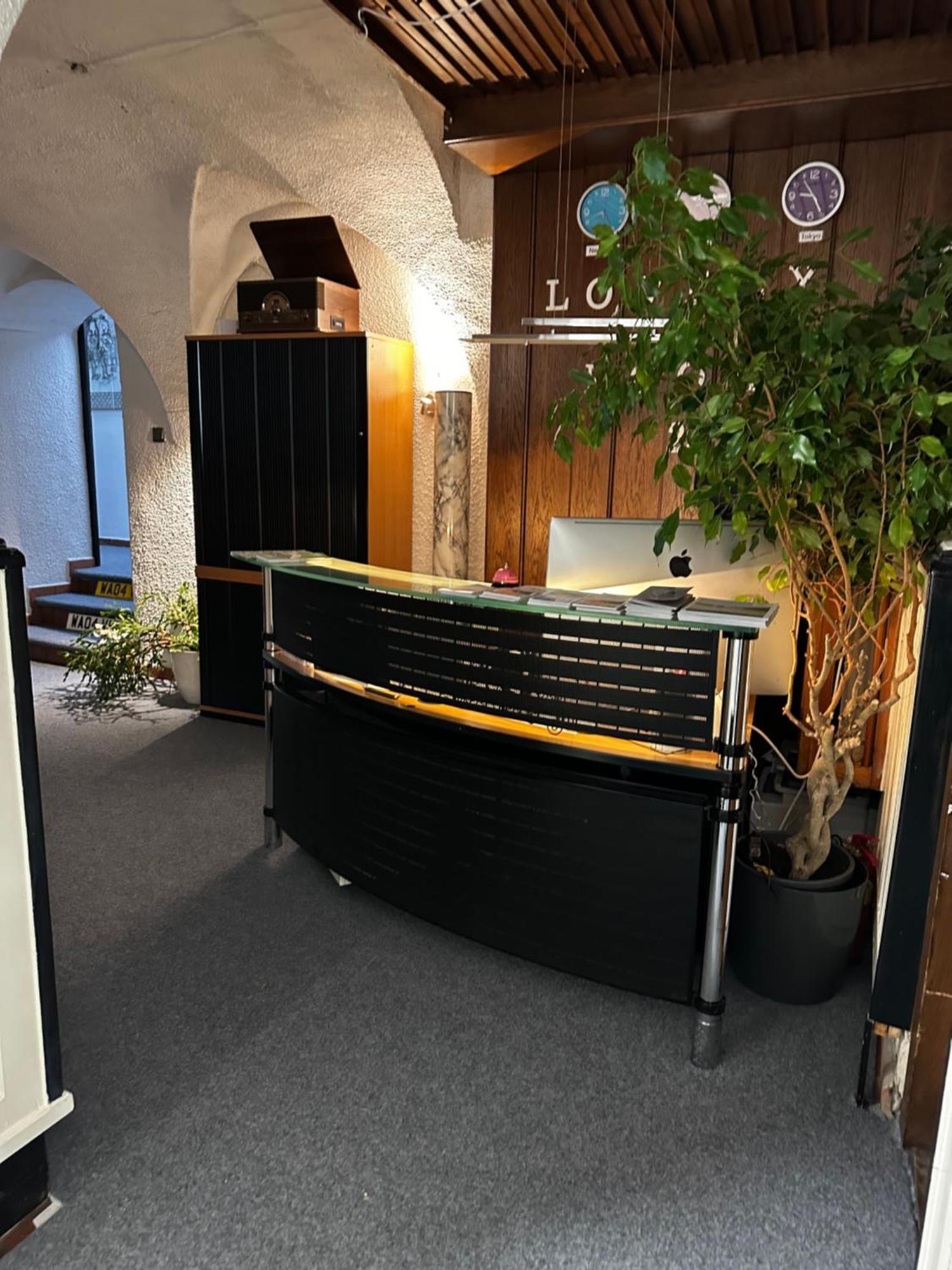 Hostel Lovely Rooms, City Center, Shared Bathroom, Windows To Corridor Villach Luaran gambar